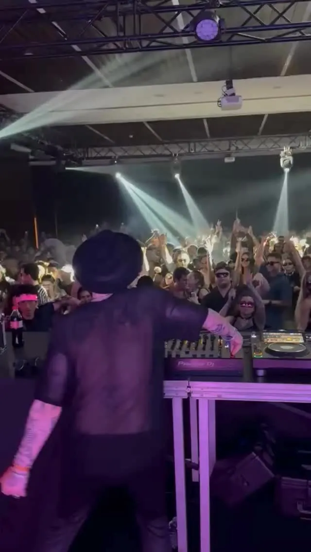 🔥 KINKY BEACH FESTIVAL 2025 - June 8 & 9🔥  🎧Artist presentation: BOHO @boho_jaw Playtime: 18:00-19:30 Dace floor: Outdoor
Info: BOHO, the Berlin–Cologne Techno Maverick, leads @jannowitz_records and delivers his signature “Gangster Techno” with raw energy. Ready to ignite the floor, he’s rocked crowds worldwide, including South Africa, Mexico, Mauritius, Australia, New Zealand, India, and the USA. His mission is simple yet explosive: Keep your feet moving, your mind blown, and turn every dance floor into a total meltdown zone.  
🖤 What to expect?
✅ Open-air & indoor dance floors – Techno, Trance, Psy & Goa
🔥 Fire shows & breathtaking performances
🛍️ Kinky market & cultural program – bondage, comedy, & more
💋 Playgrounds, love lounges & awareness team
 Timetable:  Sunday Outdoor:
* 15:00 - 16:30: Monty (@djmontyberlin)
* 16:30 - 18:00: Wiebe (@wieberoose)
* 18:00 - 19:30: Boho (@boho_jaw)
* 19:30 - 21:50: Freak Unique (@freak_unique_official) 
Sunday/Monday night Indoor:
* 19:00 - 21:00: Coon (@dj_coon_bln)
* 21:00 - 23:00: Schrittmacher (@djschrittmacher)
* 23:00 - 01:00: Calypsis (@calypsis.music)
* 01:00 - 03:00: Erebos (@erebos_dj_)
* 03:00 - 06:00: Epicx (@epicx_official_) 
Monday Outdoor:
* 15:00 - 16:20: Basti Wach (@basti_wach)
* 16:20 - 17:40: Rausch und Farbe (@rauschundfarbe)
* 17:40 - 19:00: Sylent (@Sylent.official_)
* 19:00 - 20:20: Match Hoffmann (@match_hoffman)
* 20:20 - 22:00: Don Dilone (@don_dilone) 
🚀 Check our stories & hit the link in bio for tickets!  Location: @sage_berlin_kreuzberg 
Kinky beach festival is organized by united party organizers of @insomnia.berlin: @kinktastisch & @young_love_berlin & @hedomanie & @libidoh.de & @goa_liebe_berlin & @unleashed.berlin