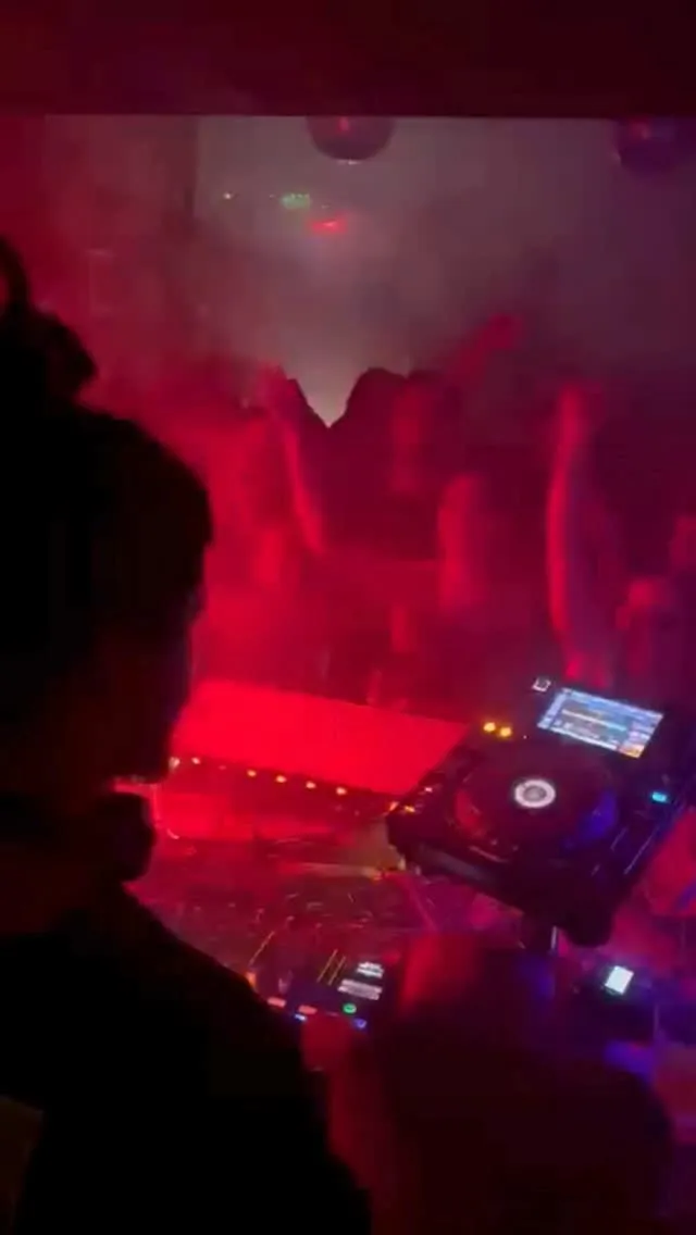 ⛓️Artist Spotlight: @bahaaaldeendj
⛓️@Unleashed.Berlin - Saturday 28 June

Bahaa AlDeen is known for delivering powerful sets that revolve around peak time techno and hypnotic rhythms, creating a captivating atmosphere on the dancefloor. With dark, melodic elements he embarks the audience on a journey full of surprises and energetic dance. As part of the Sisyhpos crew and founder of the Shakomako Berlin events, he is well established in the Berliner techno scene  ⛓️ MAIN FLOOR ⛓️
22:00-01:00 @bahaaaldeendj - Hypnotic, peak-time techno from a Sisyphos regular
01:00-03:00 @gallya_official – Ibiza-based powerhouse with dark, rolling tech-house
03:00-06:00 @jakoblesch – Fast, heavy grooves from Frankfurt’s underground

⛓️ DUNGEON ⛓️
23:00-04:00 @don_dilone & @dj_scary_bugmugge – Insomnia legends take you deep & dirty  Unleash. Dance. Connect. Play.

Much love💜
@miss.unleashed & @iam.unleashed